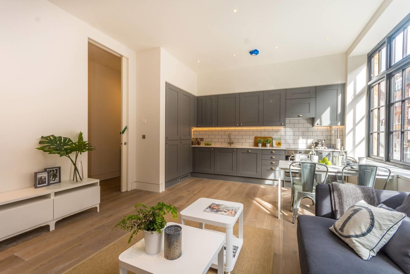 Flat Great Portland Street in City of Westminster