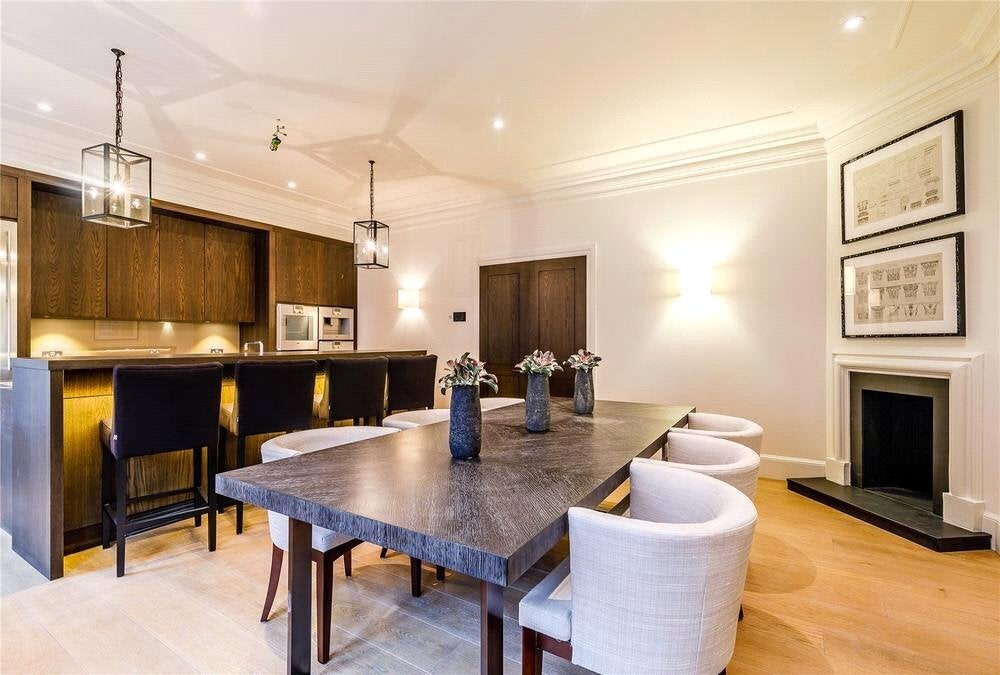 Flat Duke Street in City of Westminster