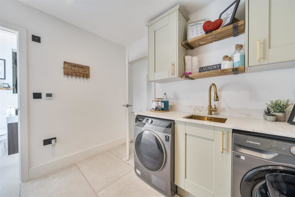 Flat Eastworth Road in Verwood