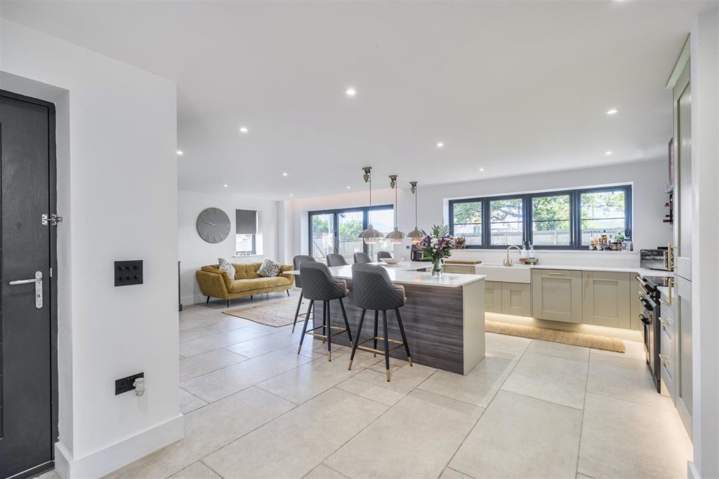 Flat Eastworth Road in Verwood