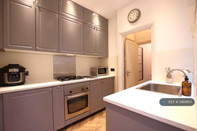 Flat Bloomfield Road in Bath
