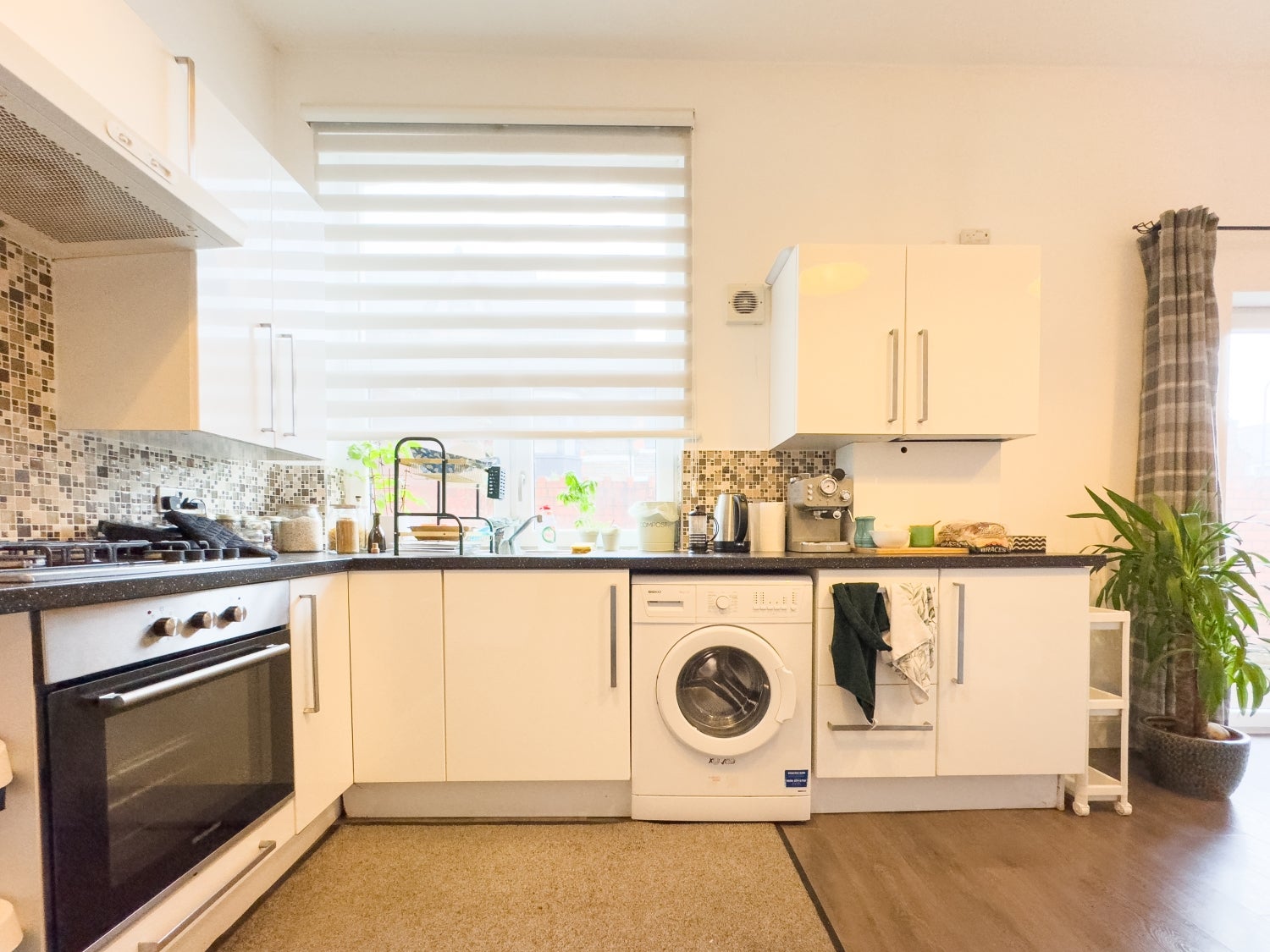 Flat Arran Place in Cardiff