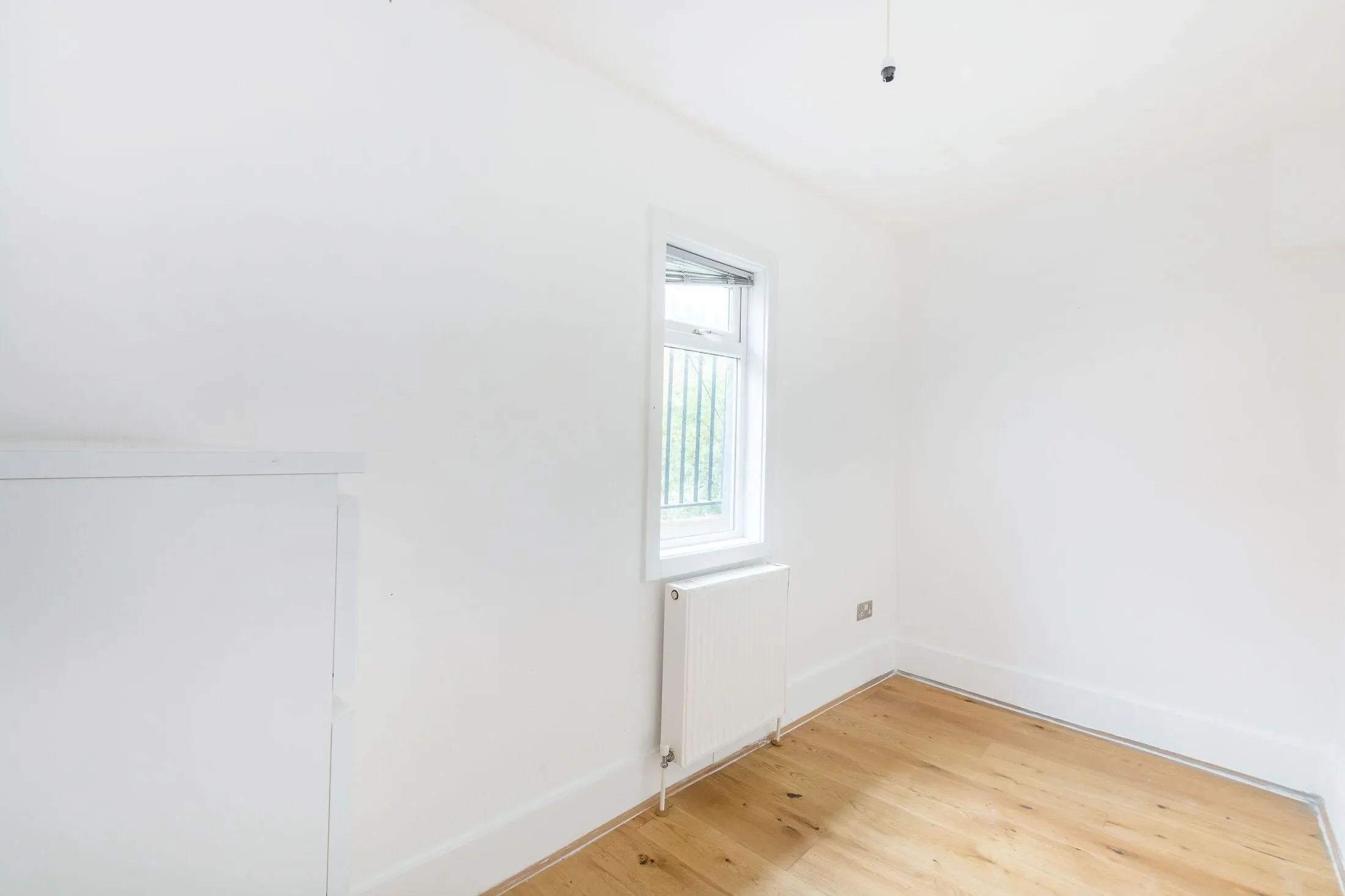 Flat Kensal Road in Greater London