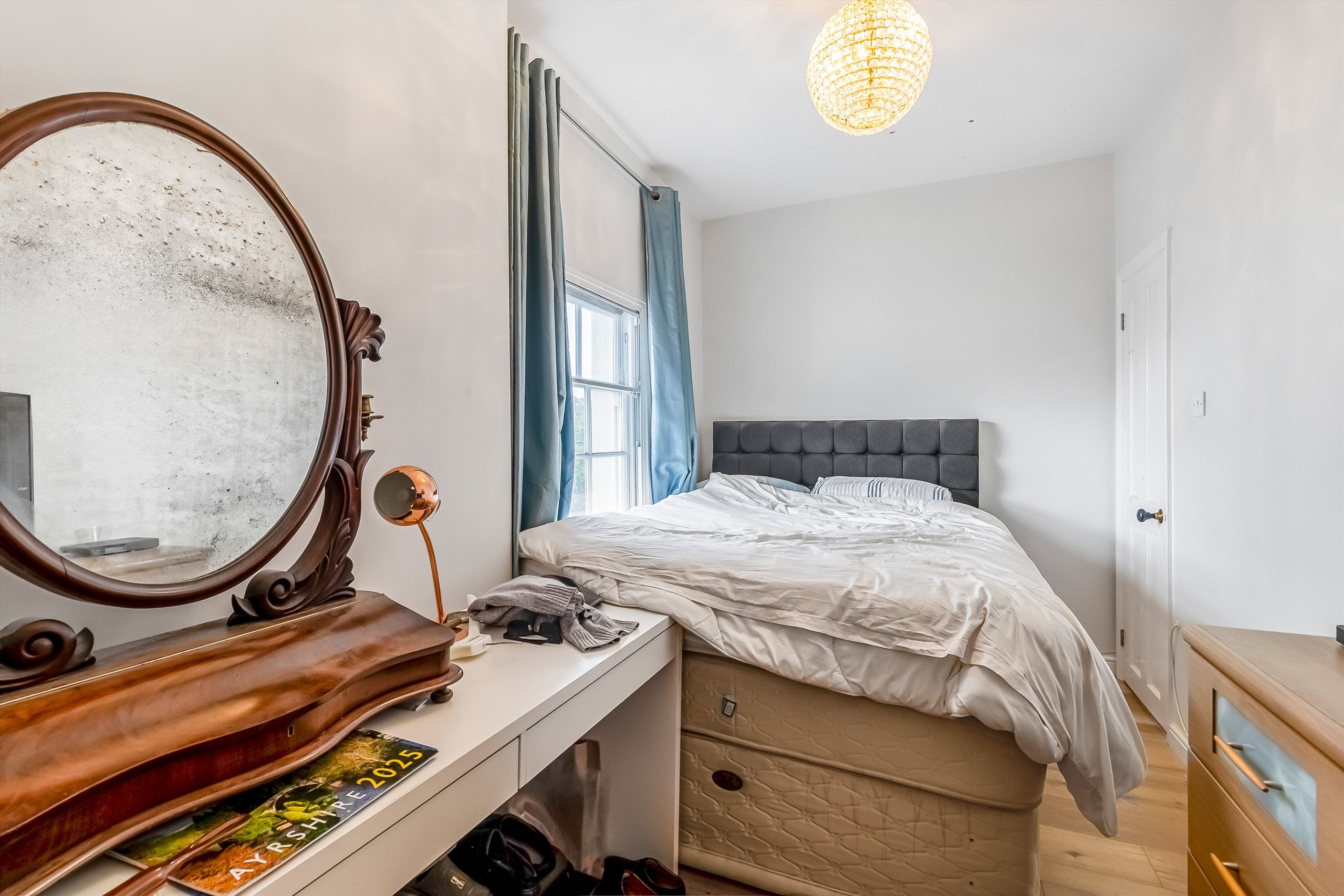 Flat Mornington Crescent in Greater London