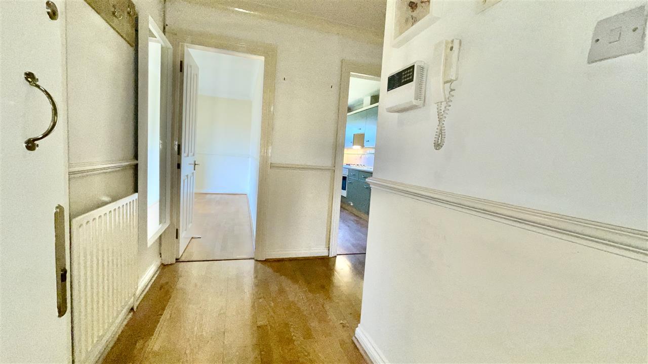 Flat Priestfield Road in Greater London