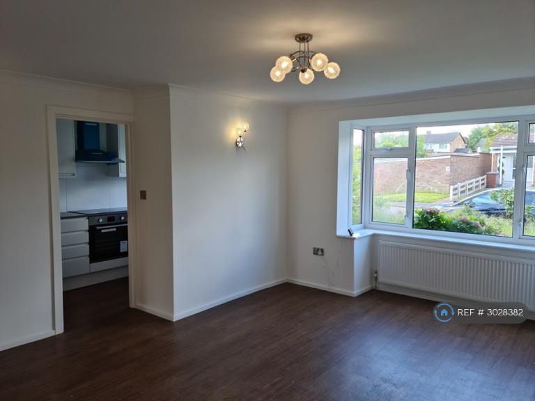 House Haddon Close in Hertsmere