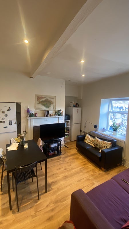 Room Grove Road in Bristol