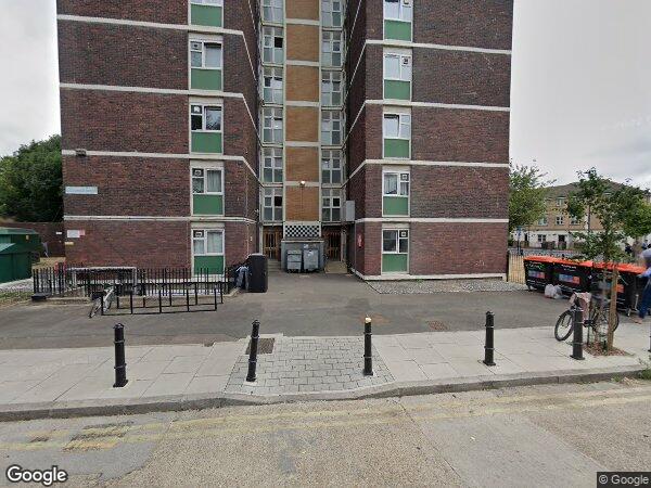 Flat Cropley Street in Greater London