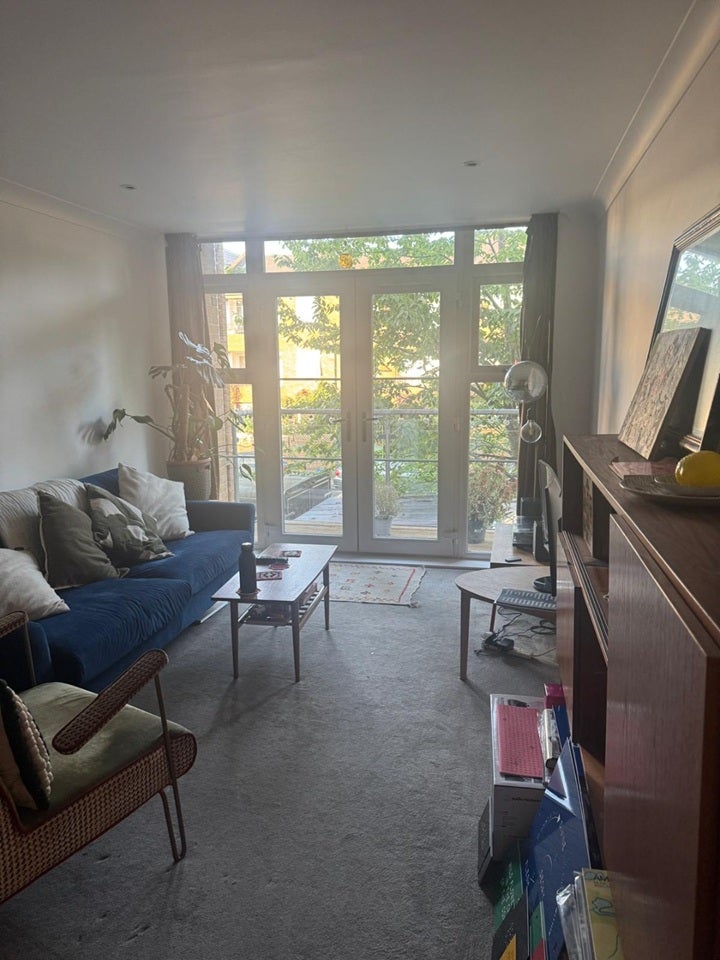 Flat Gordon Road in Greater London