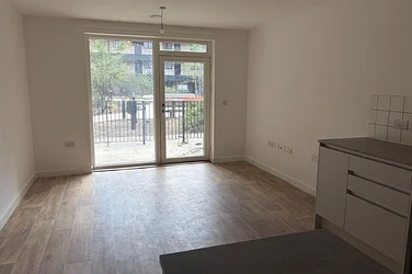 Flat St Mary's in Greater London