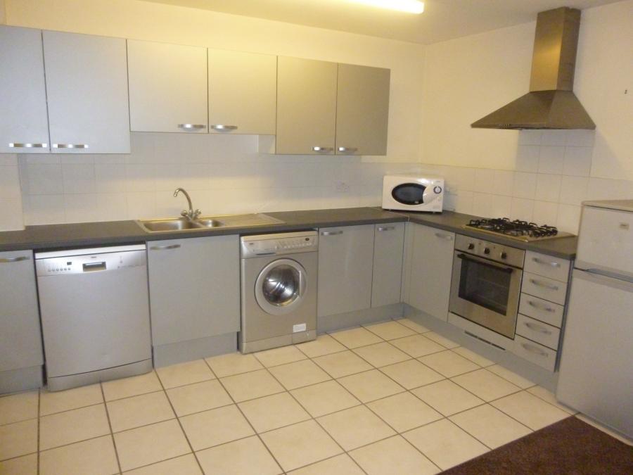 Flat Jackdaw Close in Derby