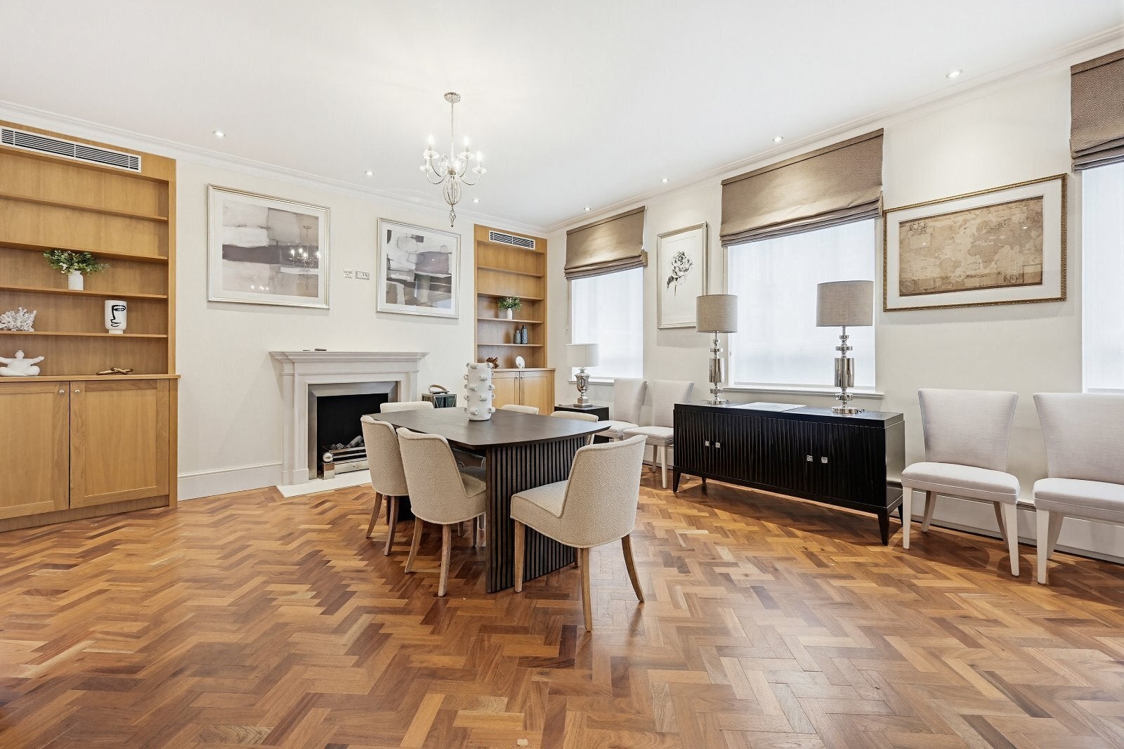 Flat Grosvenor Square in City of Westminster