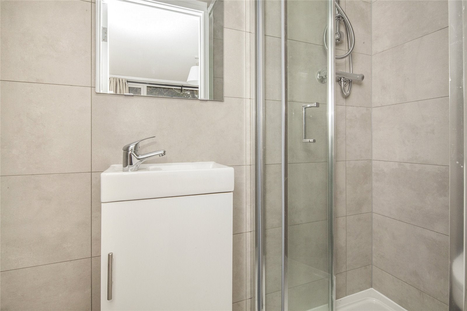 Room Coburg Crescent in Greater London