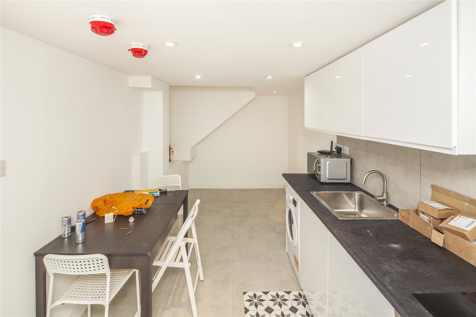Room Coburg Crescent in Greater London