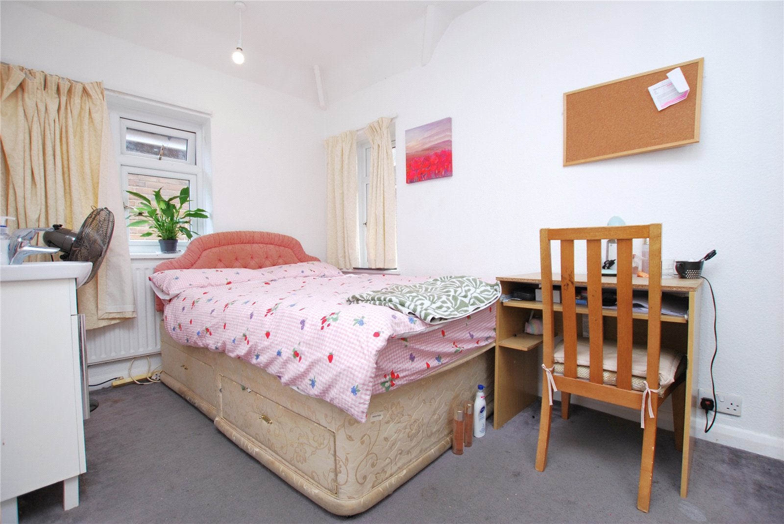 Room Stocton Road in Guildford