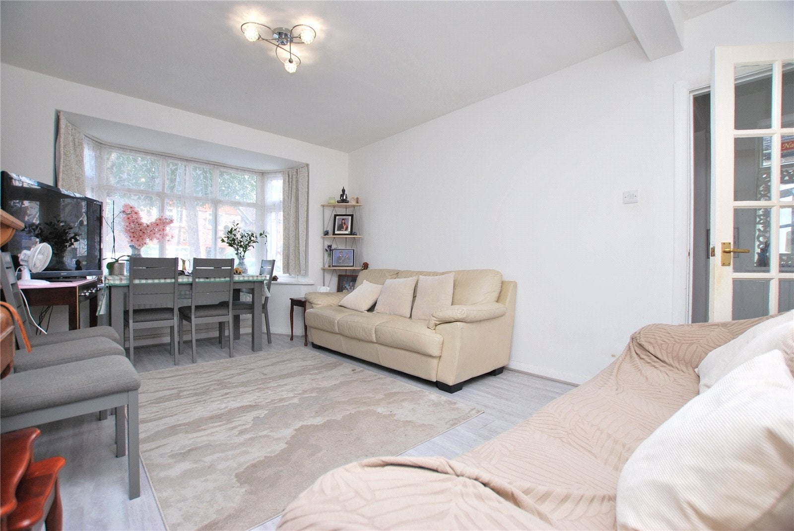 Room Stocton Road in Guildford