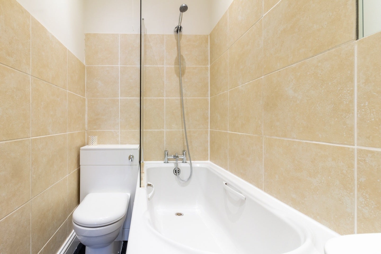 Flat Staplehurst Road in Greater London
