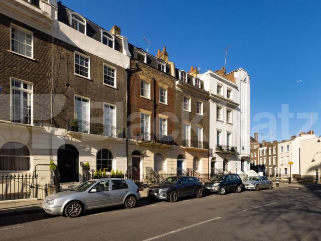 Flat Parkway in Greater London