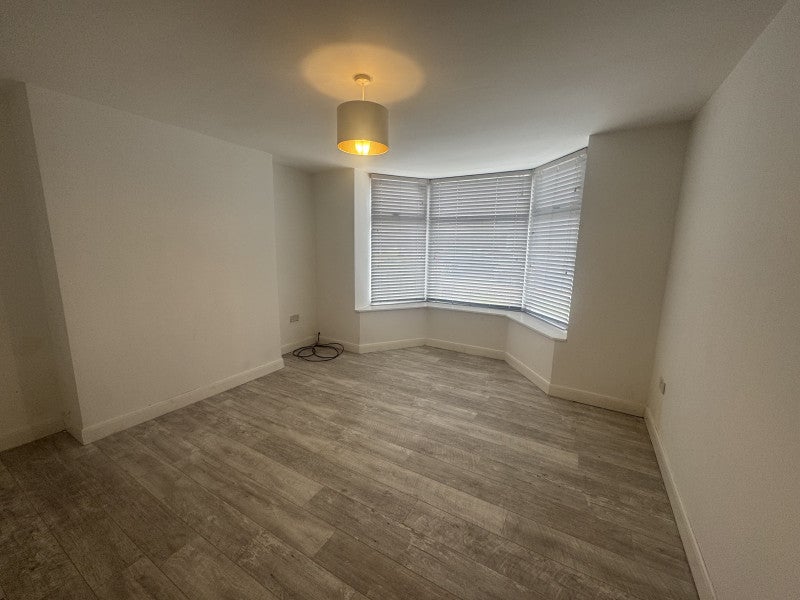 Flat Coronation Road in Borough of Wyre