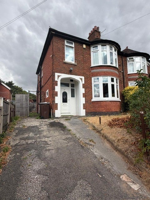 House Llanberis Grove in Nottingham