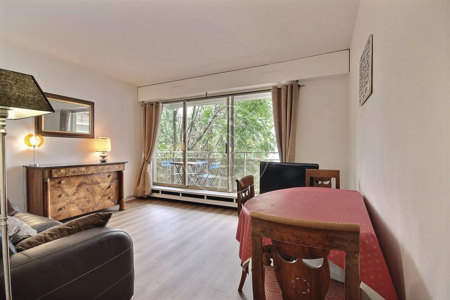Flat Boulevard Bineau in Neuilly-sur-Seine