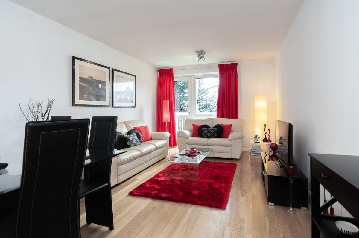 Flat Finchley Road in Greater London