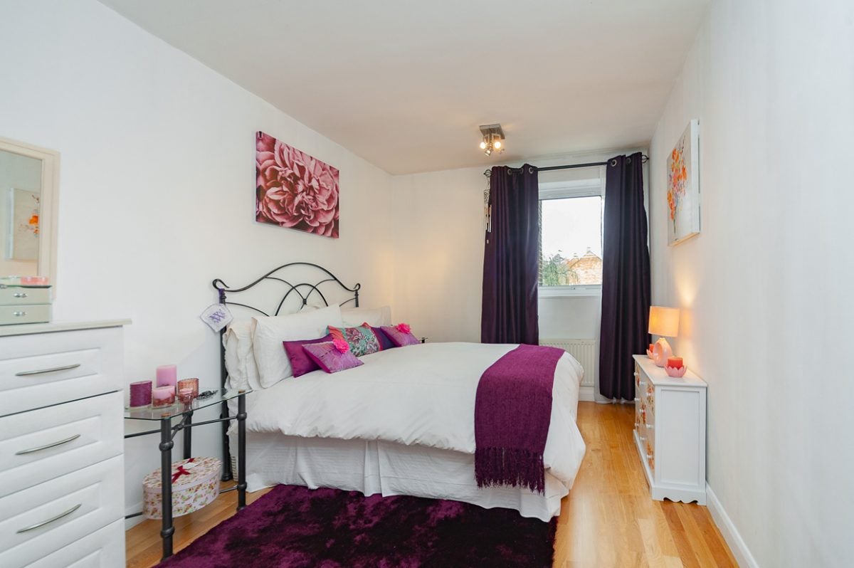 Flat Finchley Road in Greater London