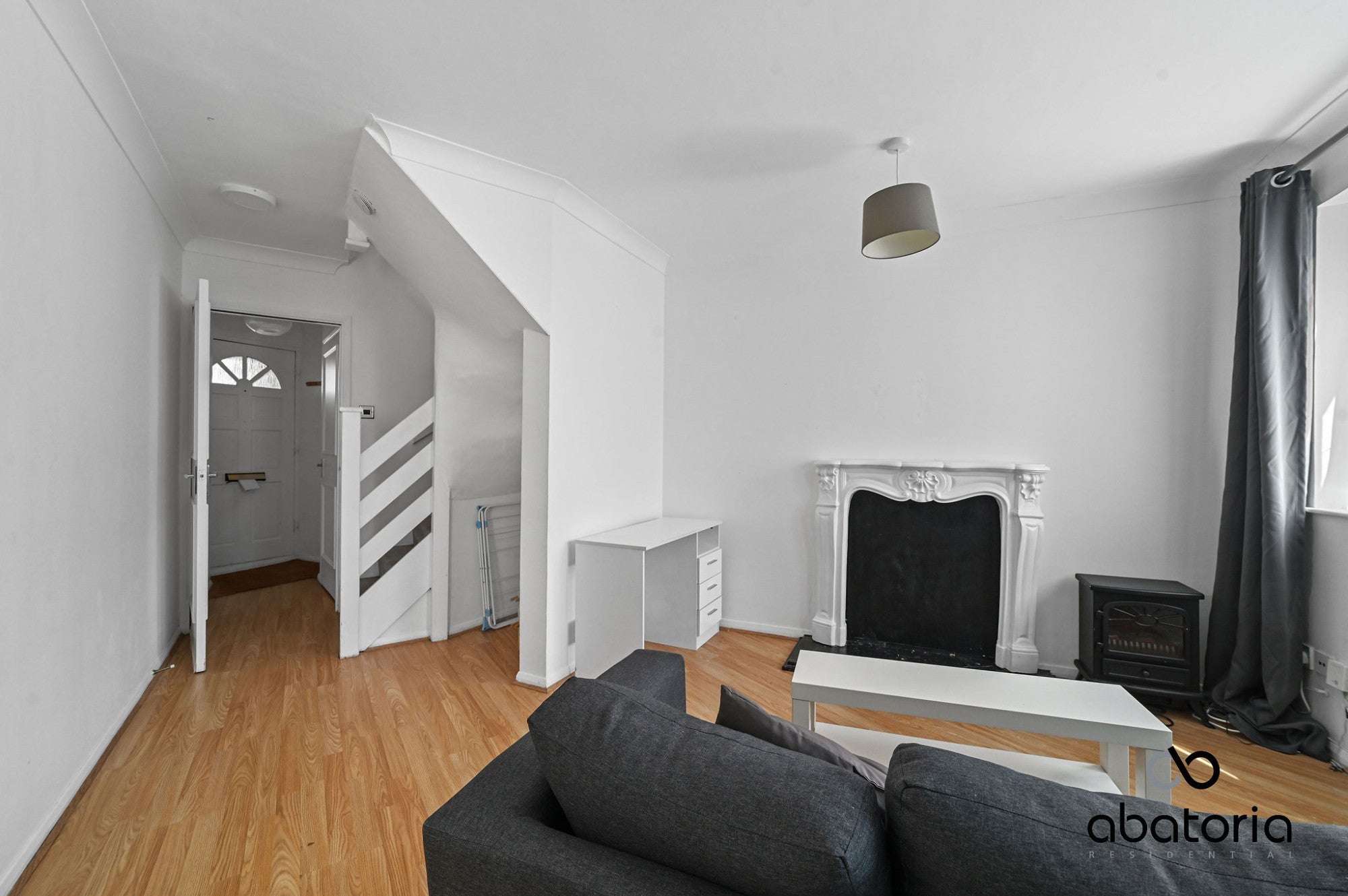Flat Douthwaite Square in Greater London