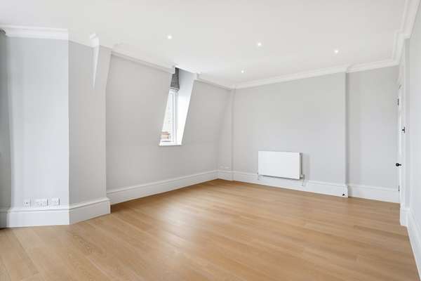 Flat Sloane Street in Greater London