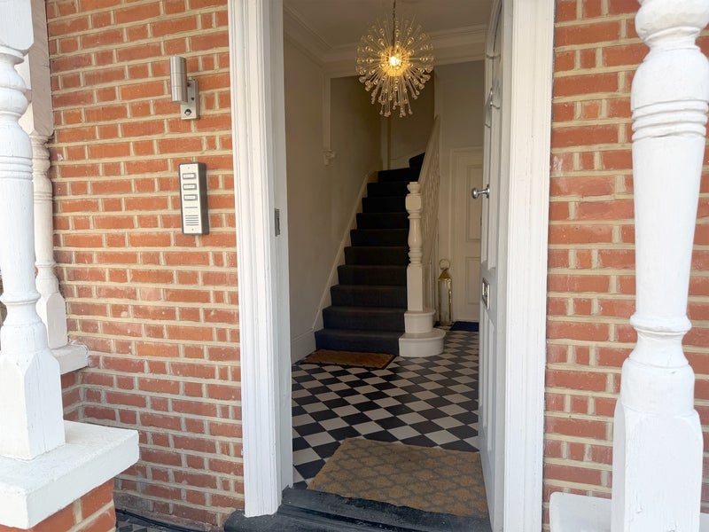 Room Ronalds Road in Greater London