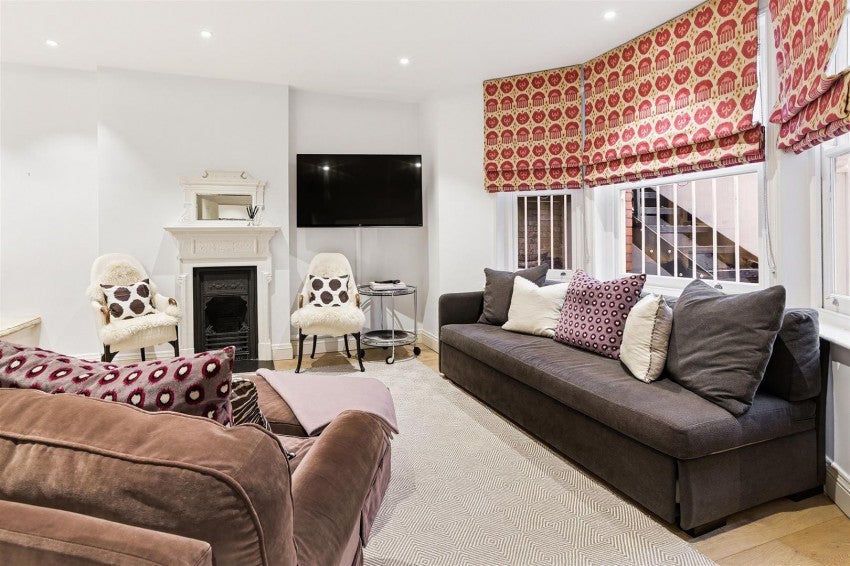 Flat Oakley Street in Greater London