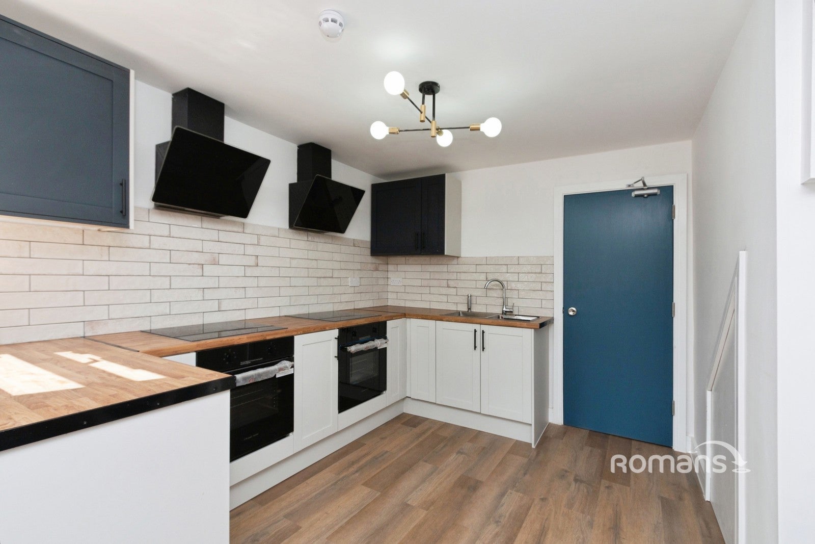 Room Ash Road in Rushmoor