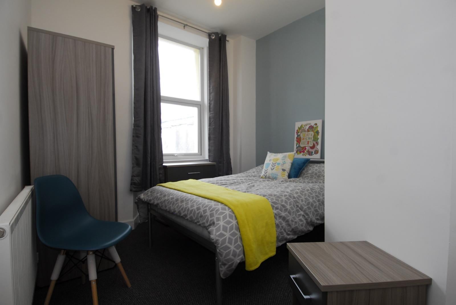 Room Radnor Street in Plymouth
