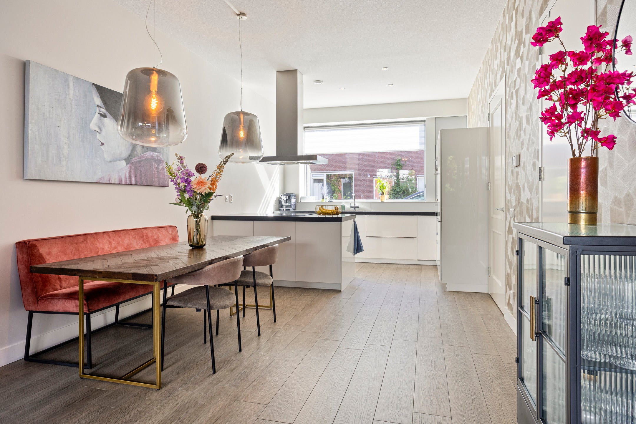 Tussenwoning te koop: Joan Willem Frisostraat 8, Leiden