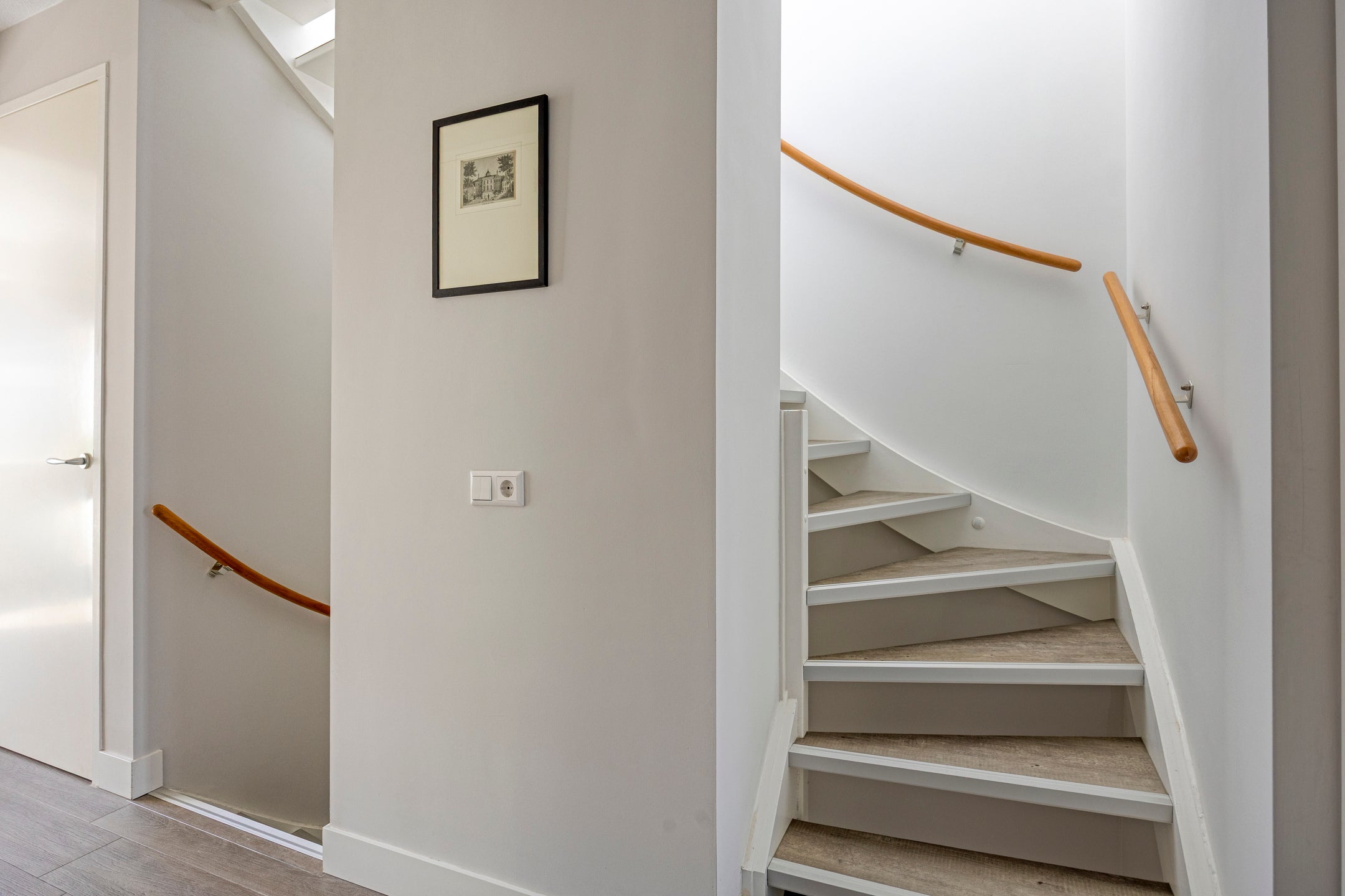 Tussenwoning te koop: Joan Willem Frisostraat 8, Leiden