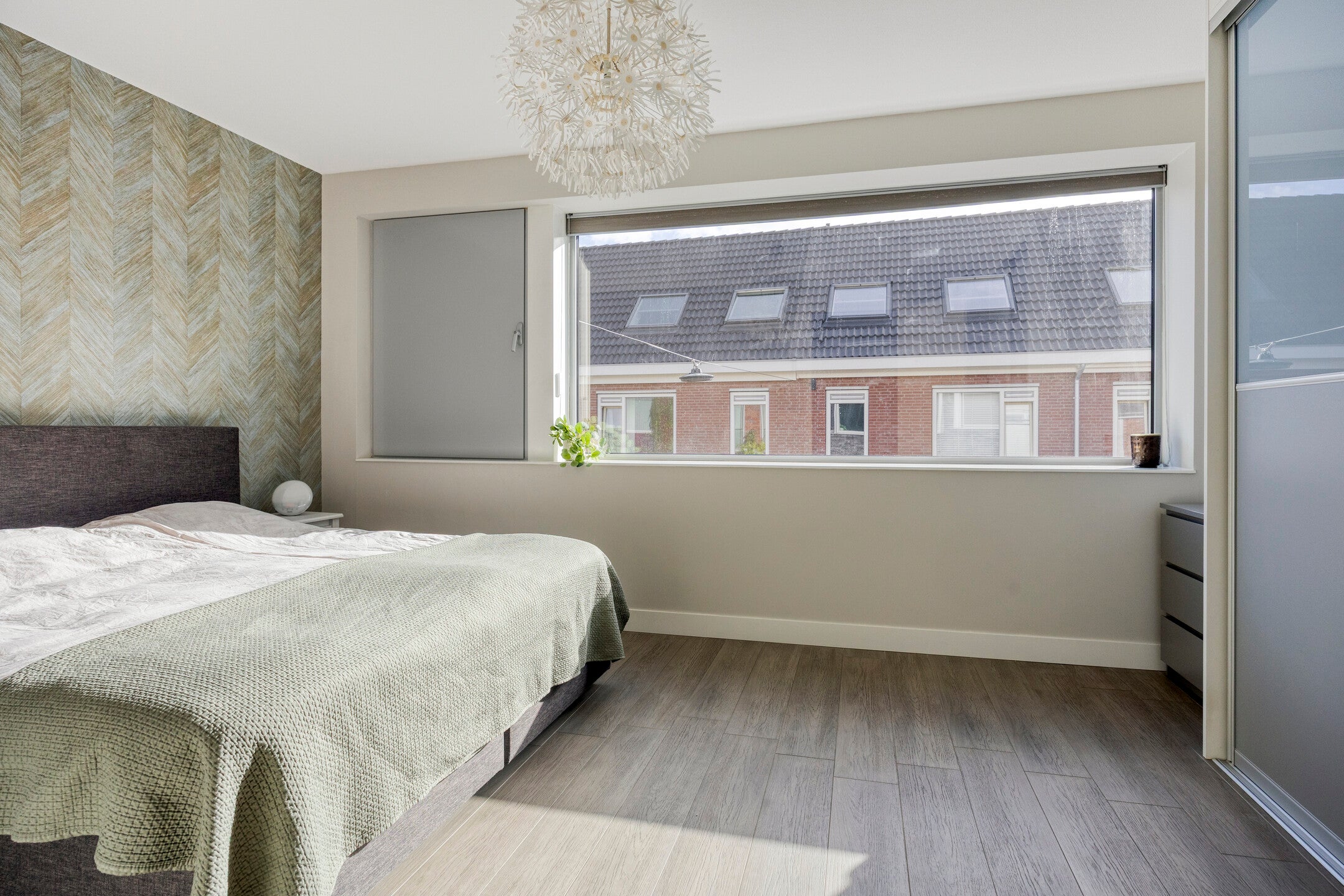 Tussenwoning te koop: Joan Willem Frisostraat 8, Leiden