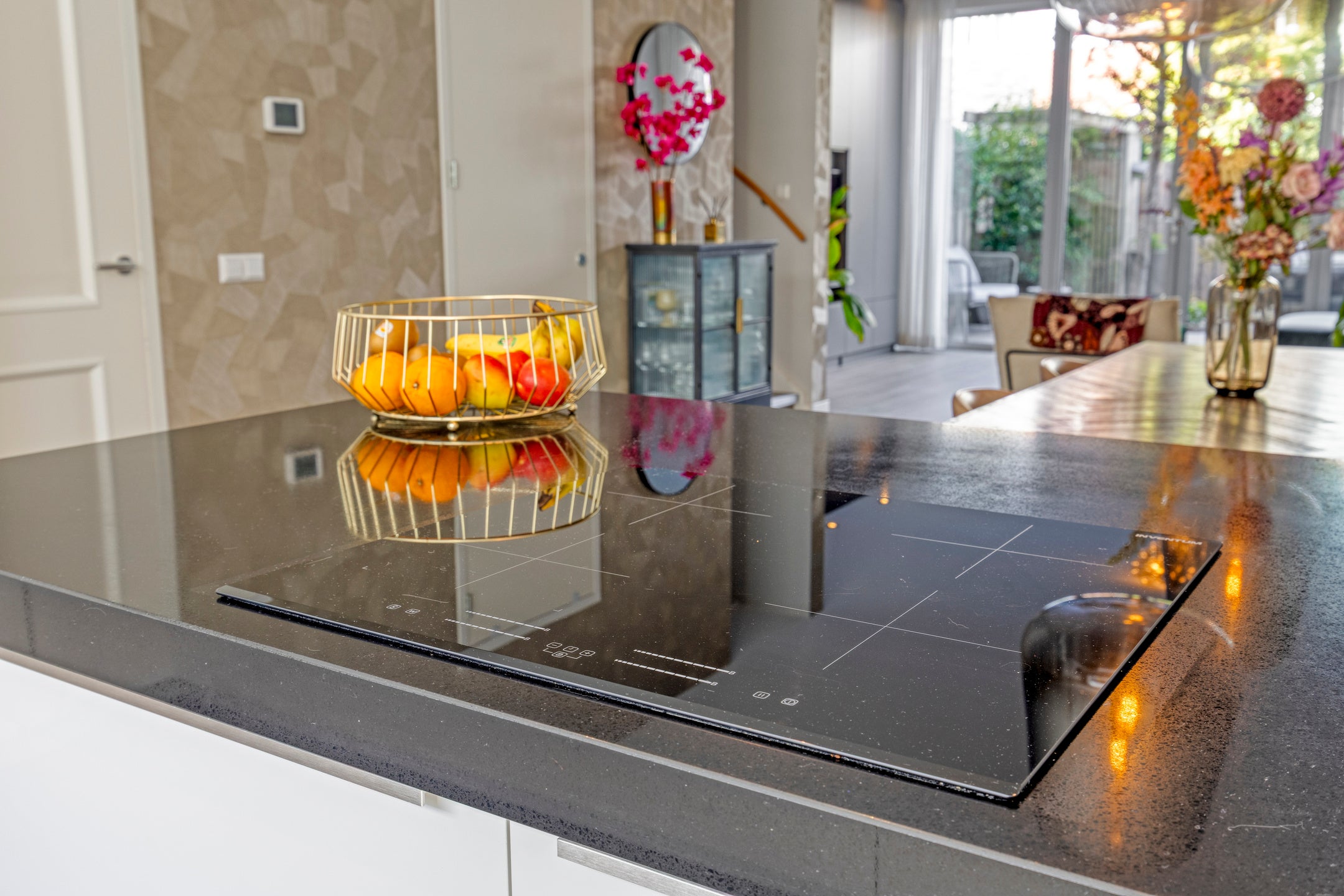 Tussenwoning te koop: Joan Willem Frisostraat 8, Leiden