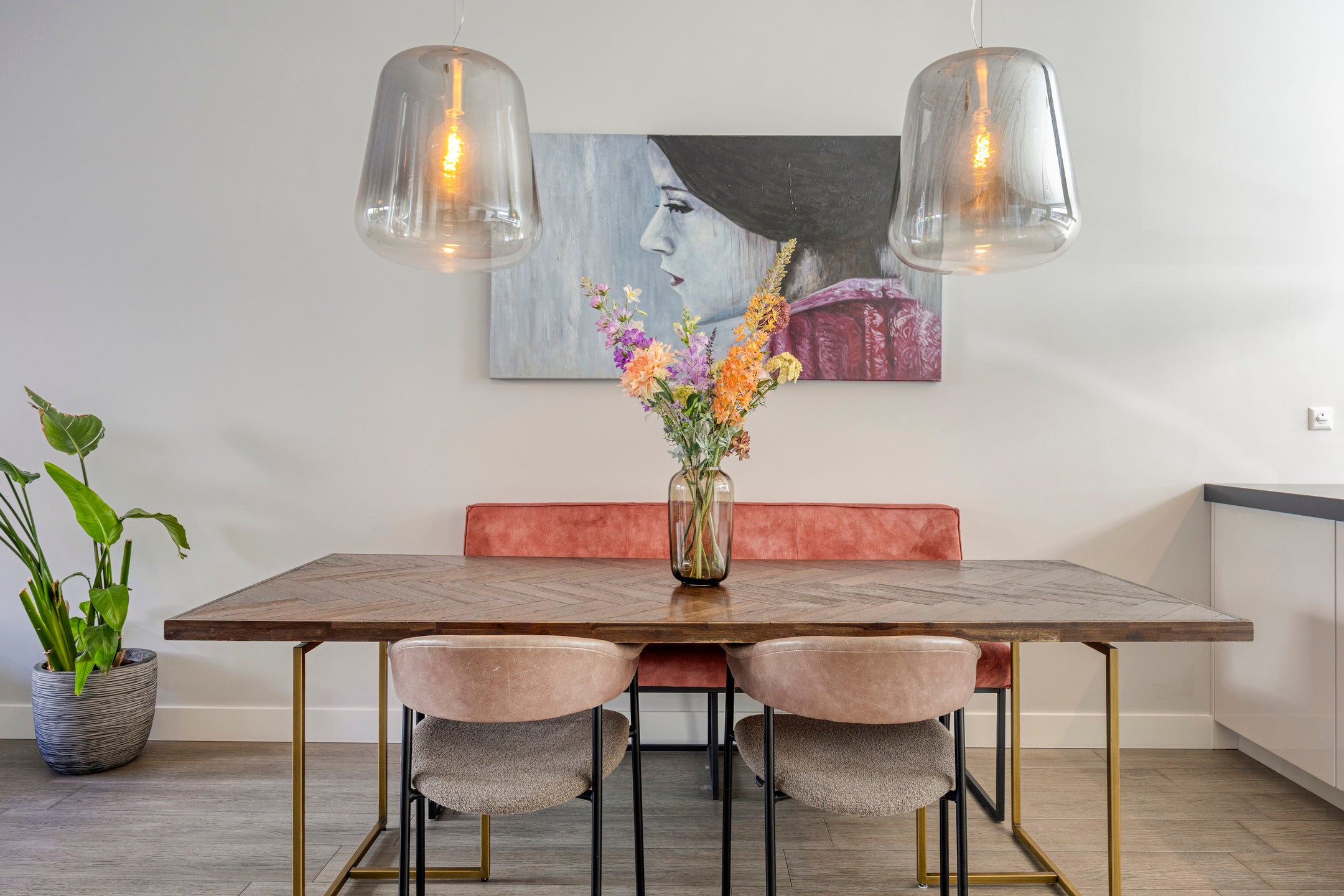 Tussenwoning te koop: Joan Willem Frisostraat 8, Leiden