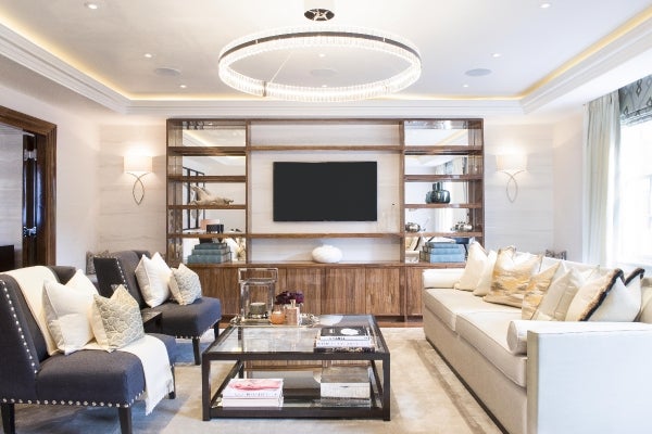Flat Grosvenor Hill in City of Westminster