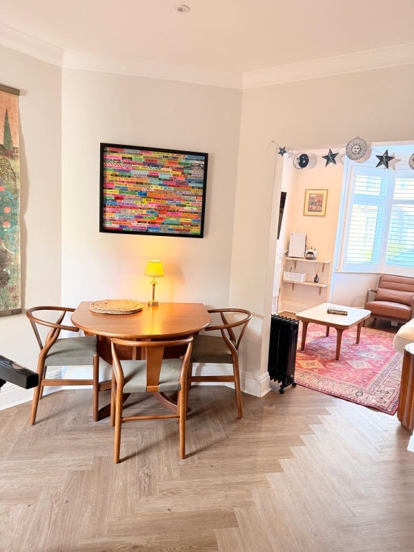 Room Morgan Road in Greater London