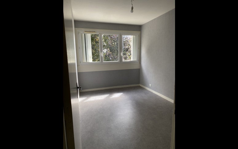 Flat Rue de la Nation in Issoudun