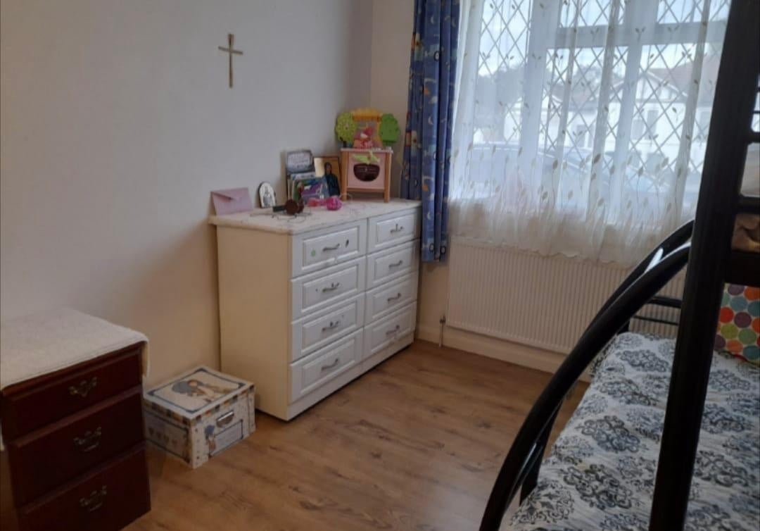 Room Fernleigh Court in Greater London