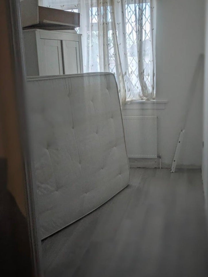 Room Fernleigh Court in Greater London