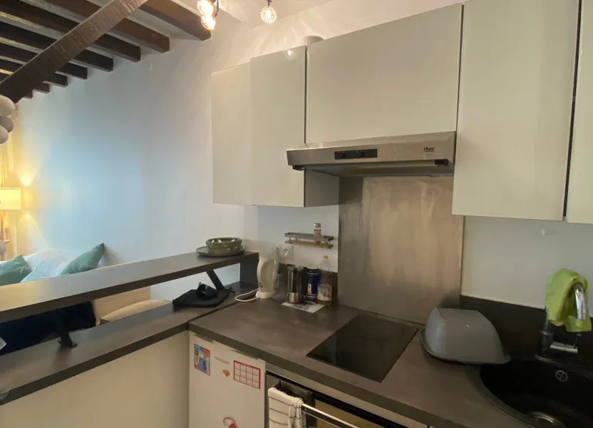 Flat Rue de Tunis in Paris