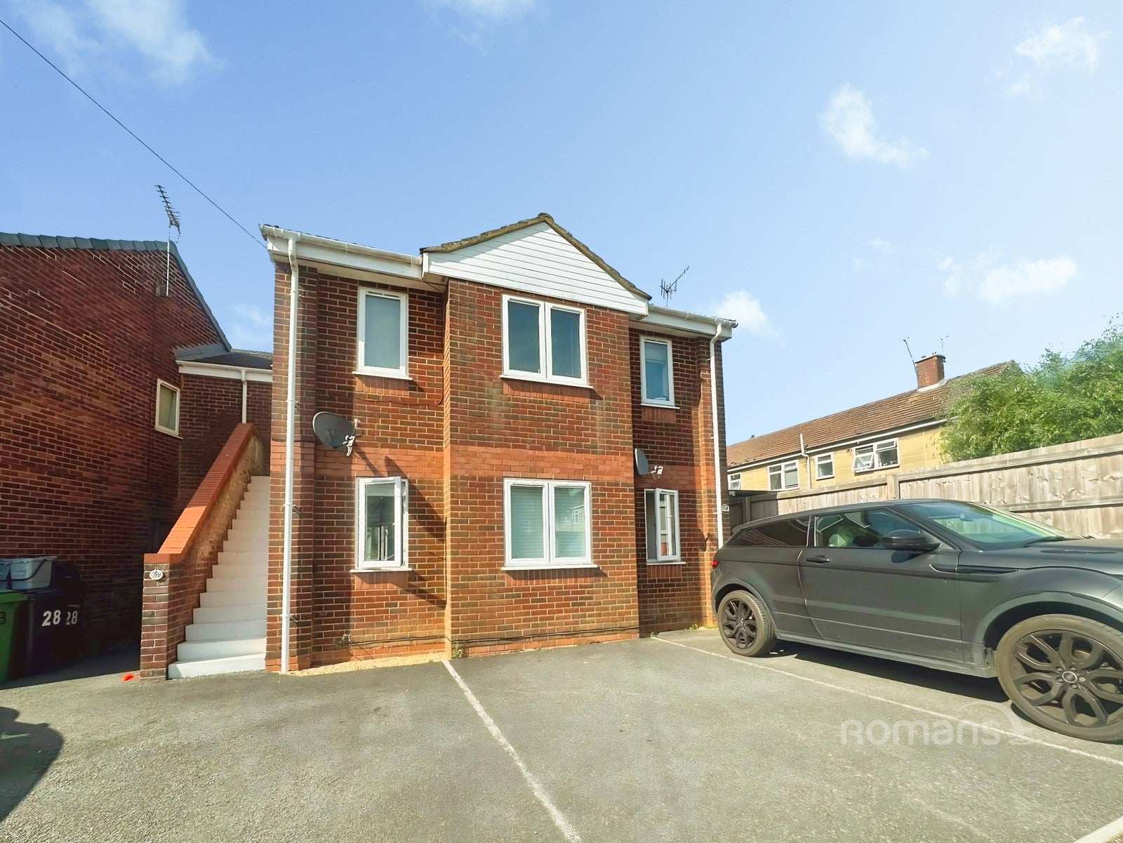 Flat Fleming Place in Winchester