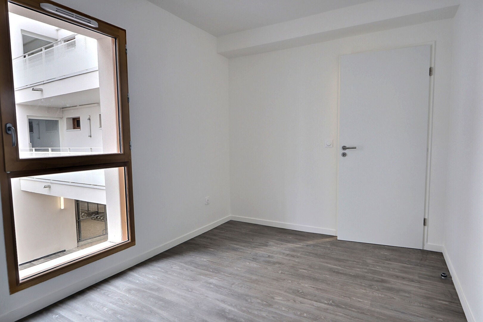 Flat Rue Bernard et Mazoyer in Aubervilliers