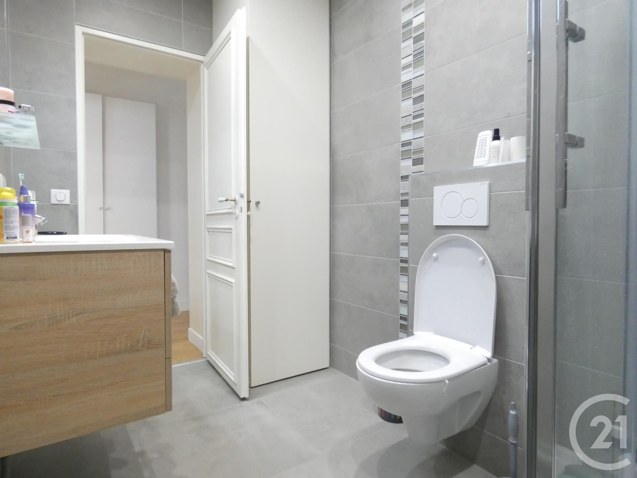 Flat Rue de Joinville in Paris