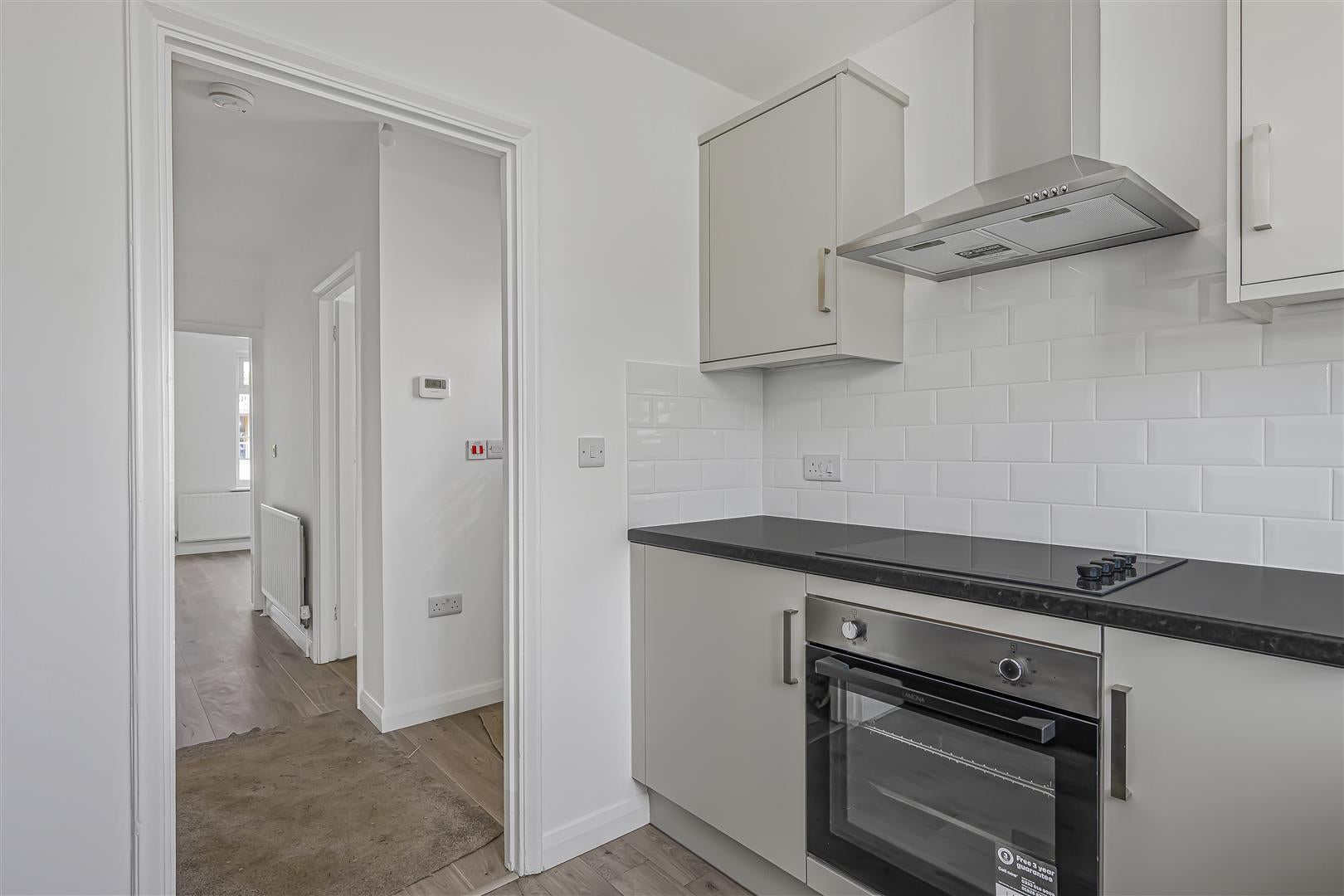 Flat Hermon Hill in Greater London