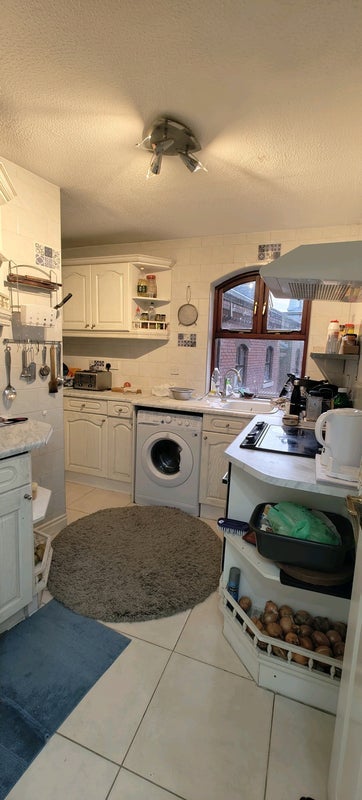 Room Pitfall Street in Leeds