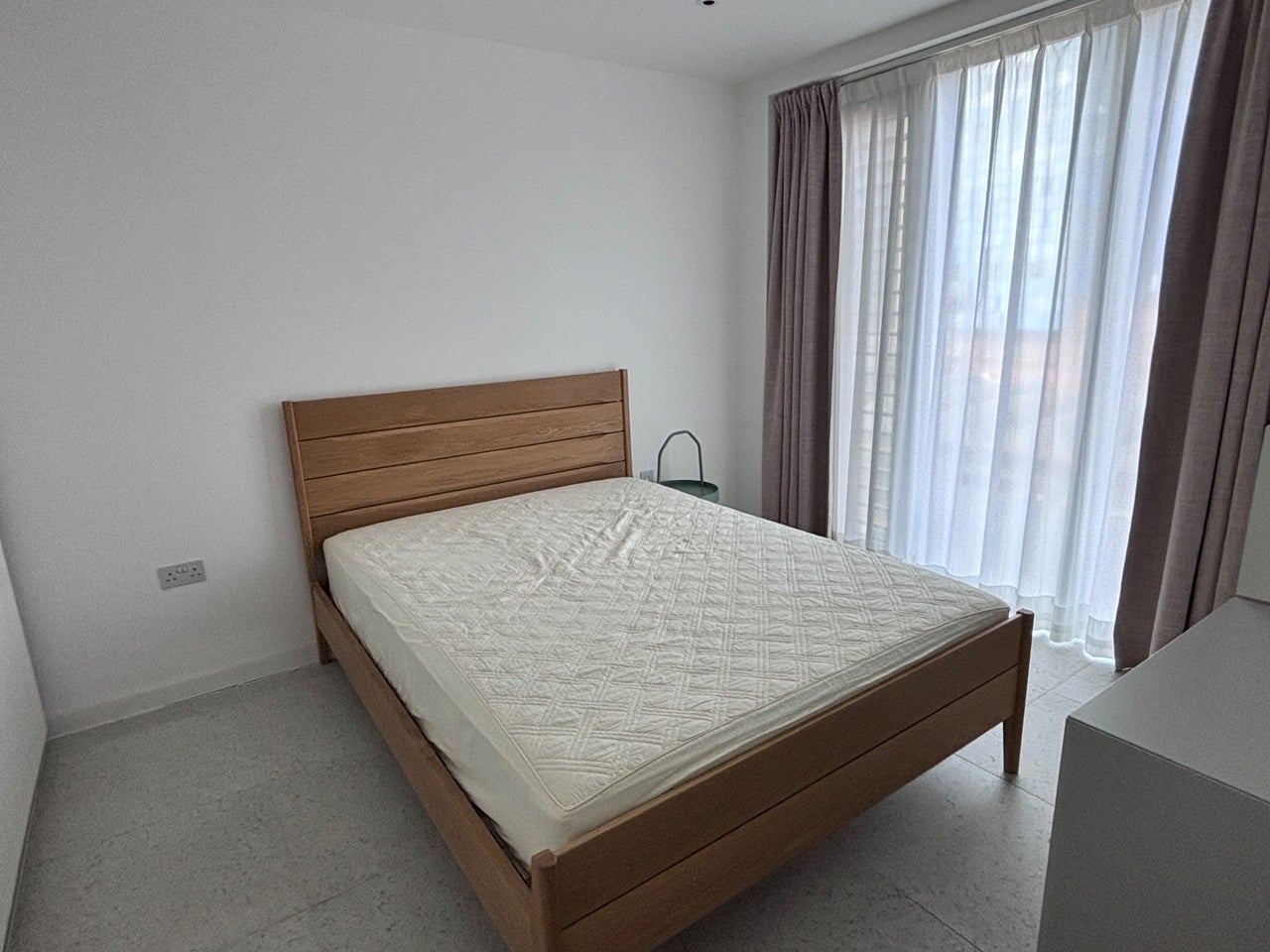 Flat Raven Row in Greater London